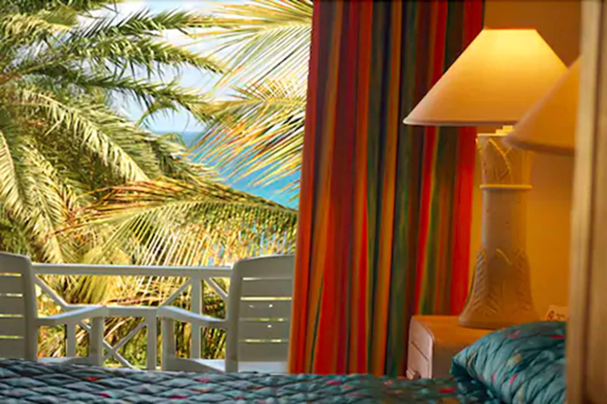 Dickenson Bay Cottages Cedar Grove Екстер'єр фото