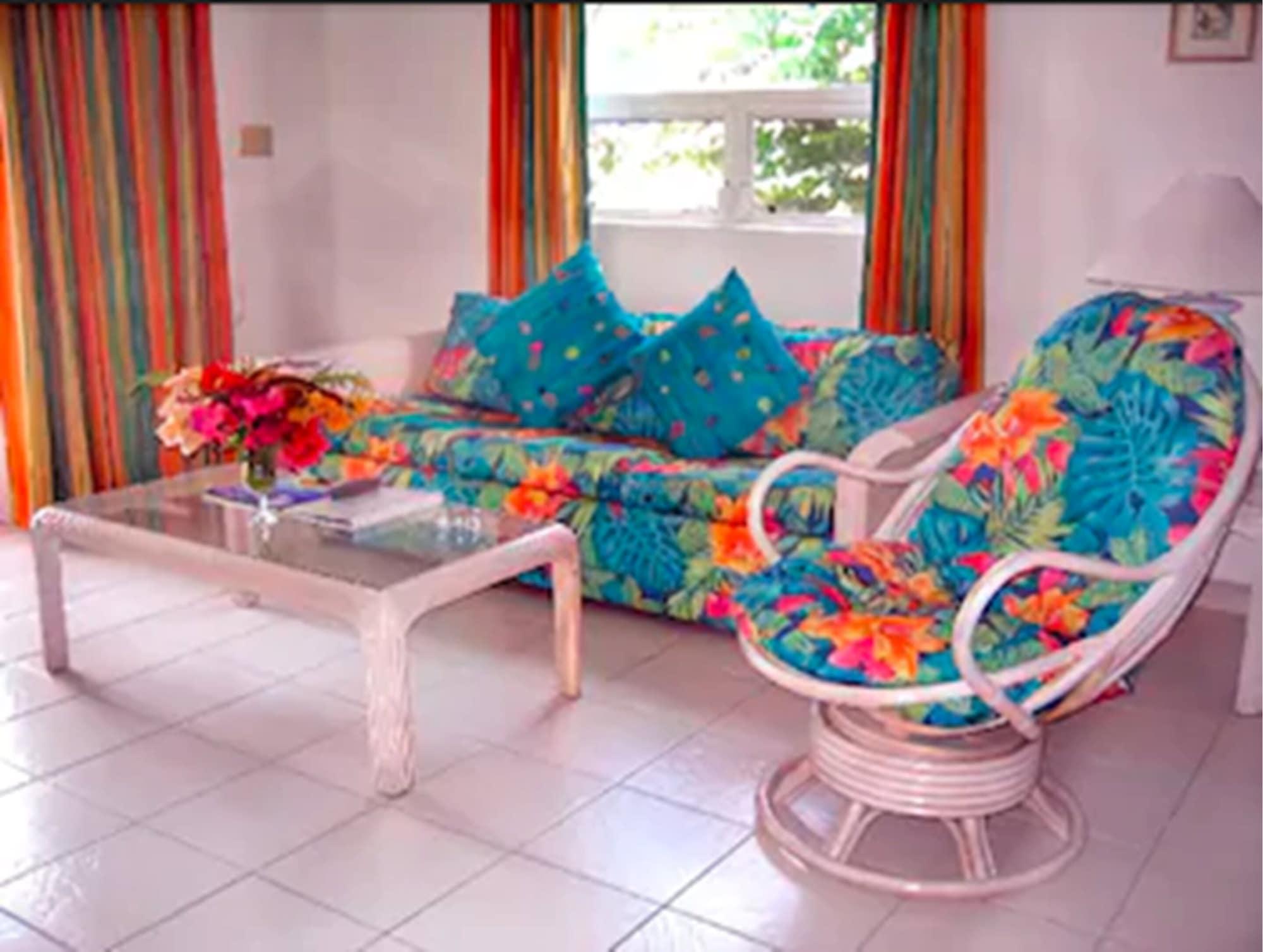 Dickenson Bay Cottages Cedar Grove Екстер'єр фото