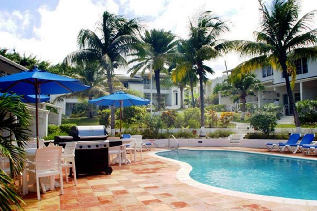 Dickenson Bay Cottages Cedar Grove Екстер'єр фото