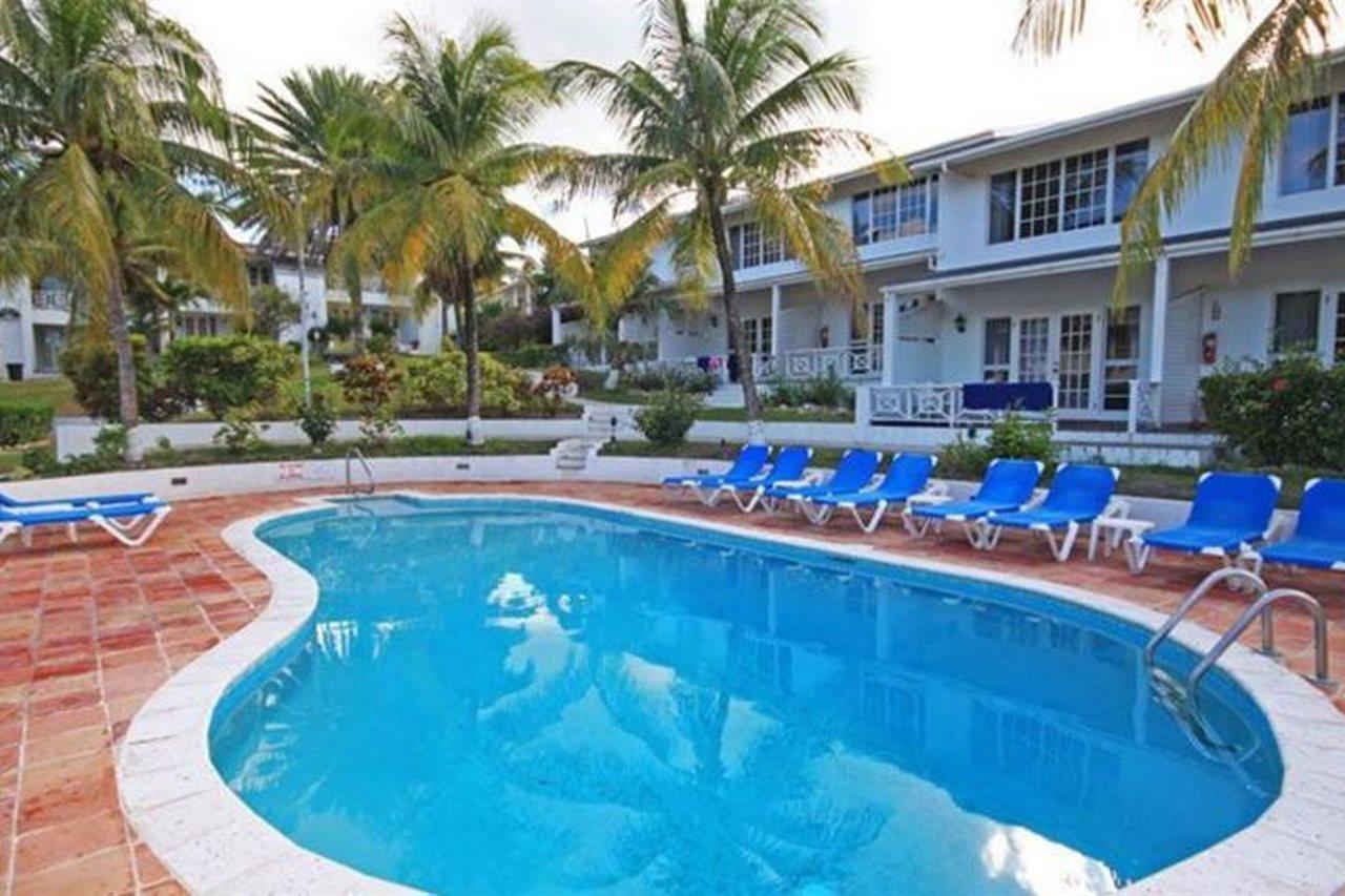 Dickenson Bay Cottages Cedar Grove Екстер'єр фото