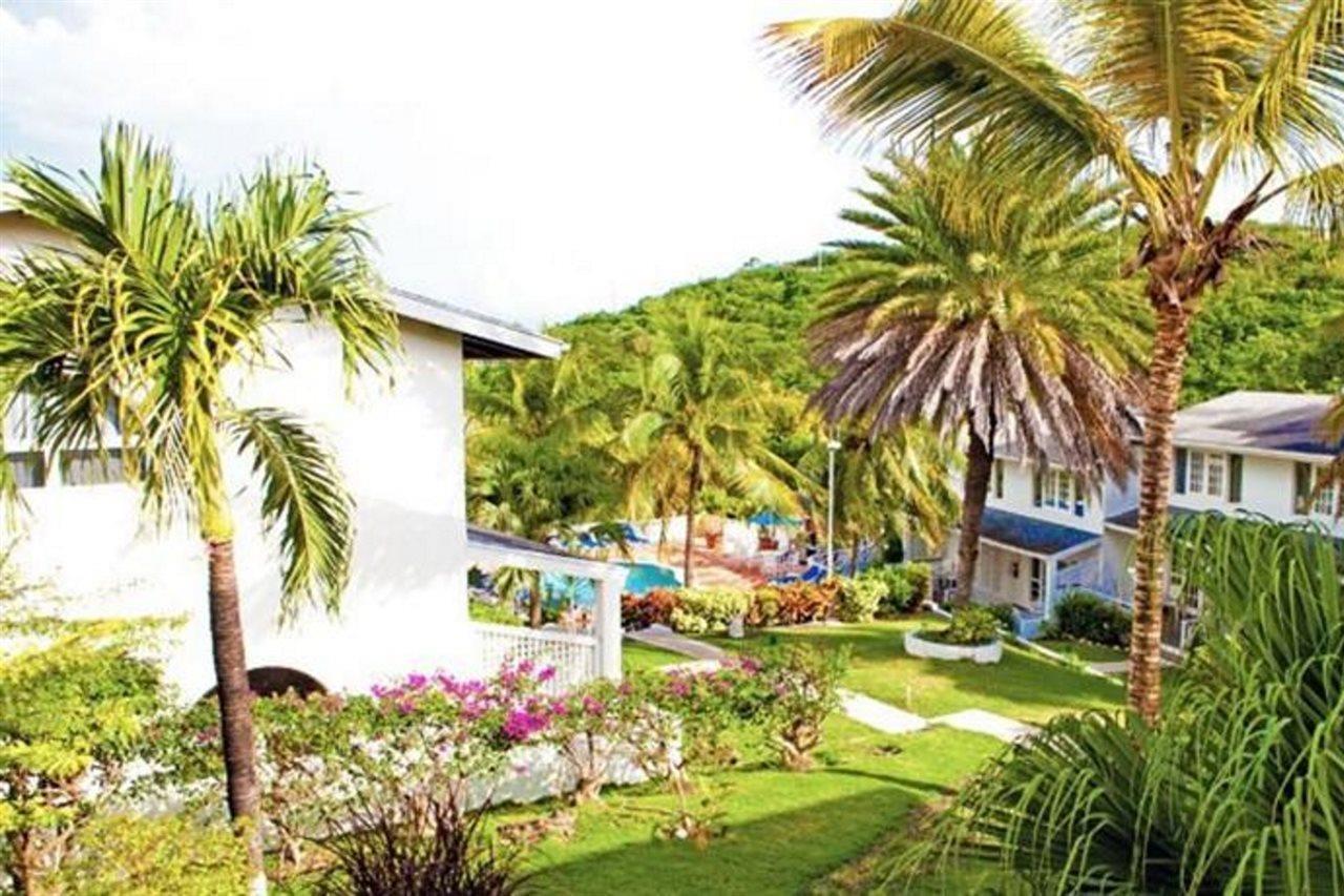 Dickenson Bay Cottages Cedar Grove Екстер'єр фото