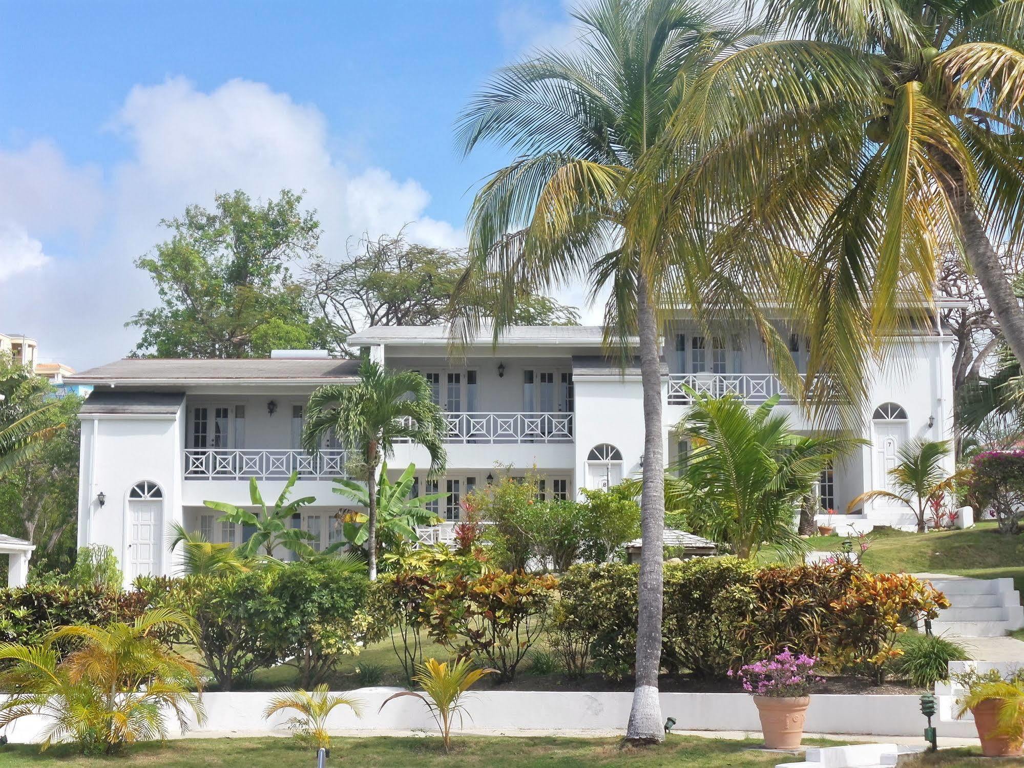 Dickenson Bay Cottages Cedar Grove Екстер'єр фото